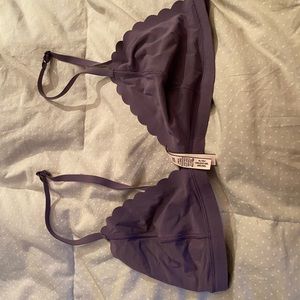 Victoria’s Secret hook and eye bralette XL